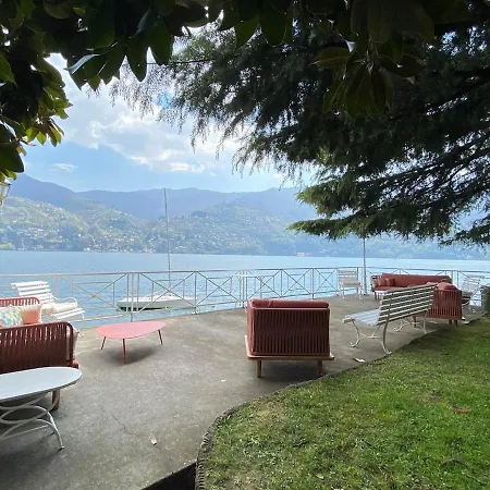 Lucia - Private Access Laglio